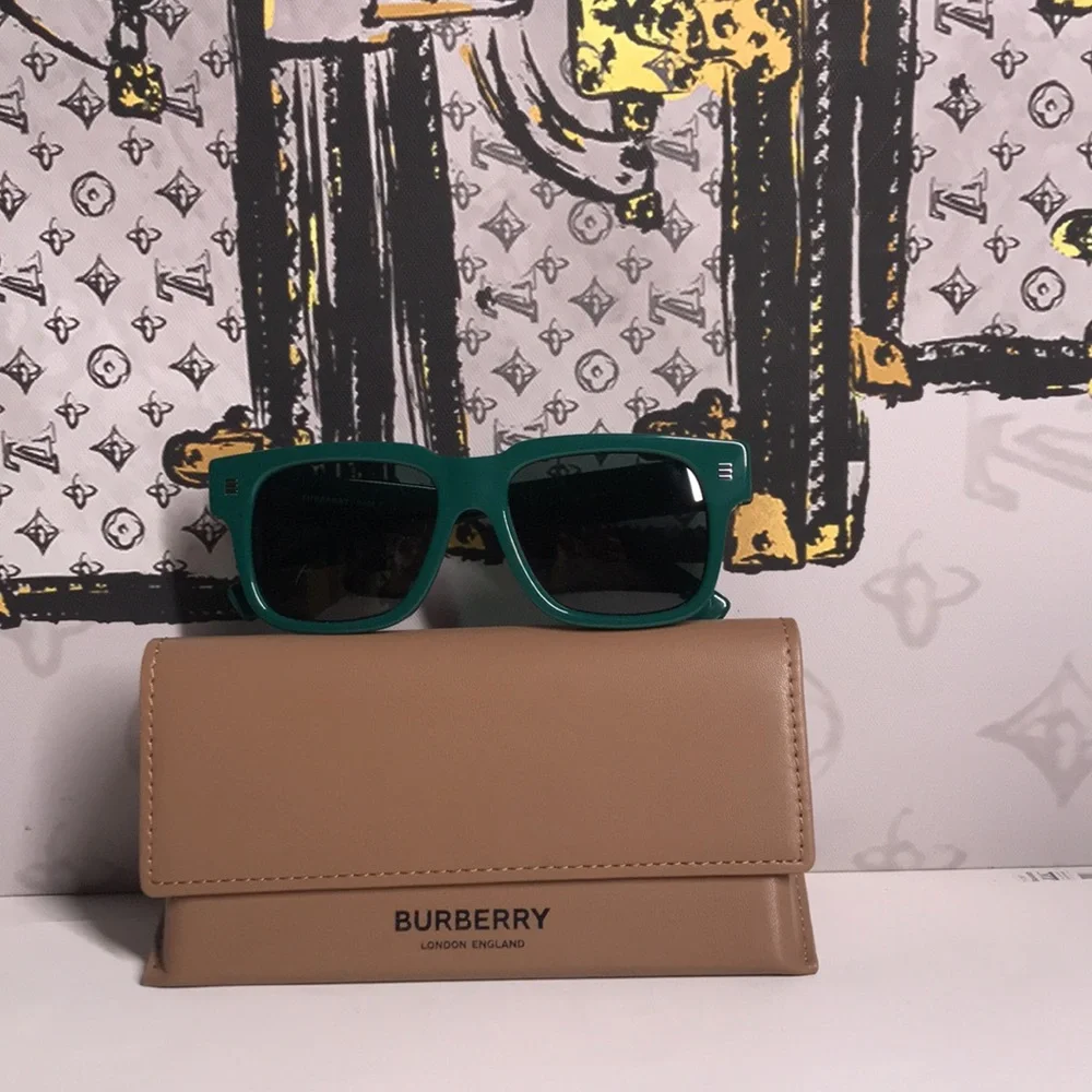 New Authentic Burberry BE4394 4059/71 Sunglasses